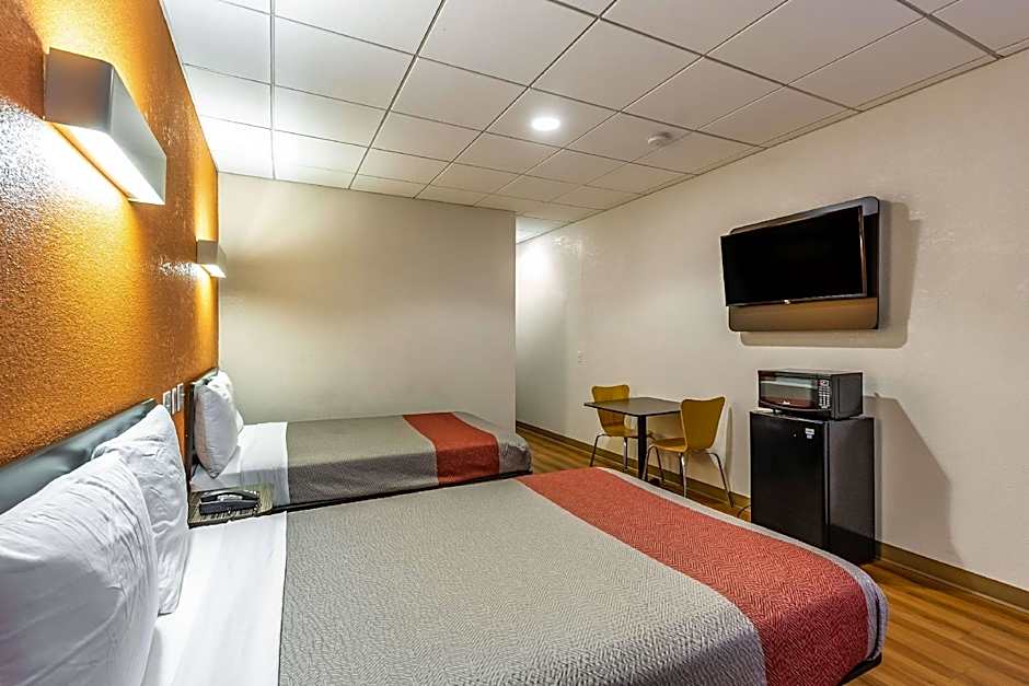 Motel 6 Elizabeth NJ Newark Liberty Intl Airport