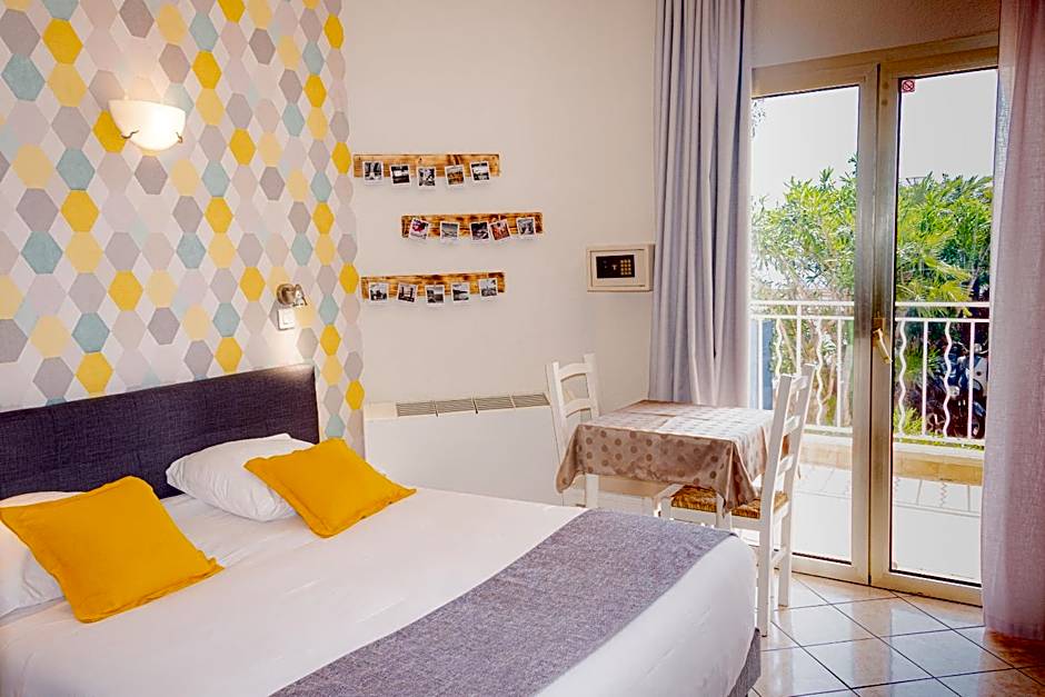 Hotel et Appartements Reine D'Azur