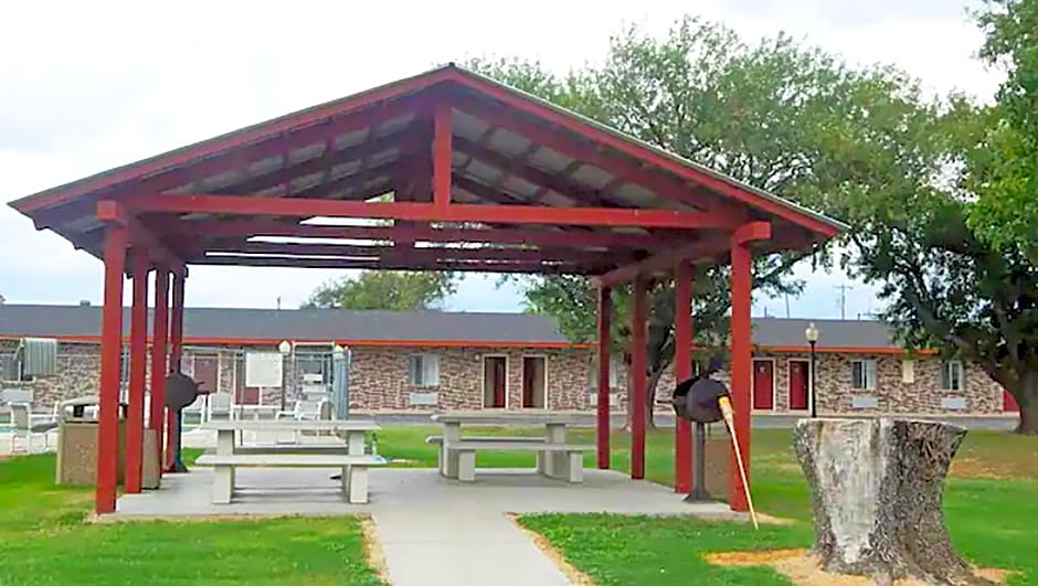 Regency Inn Hondo