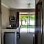 High Country Lodge, Motels & Backpackers