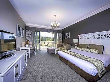 King Suite with Bath