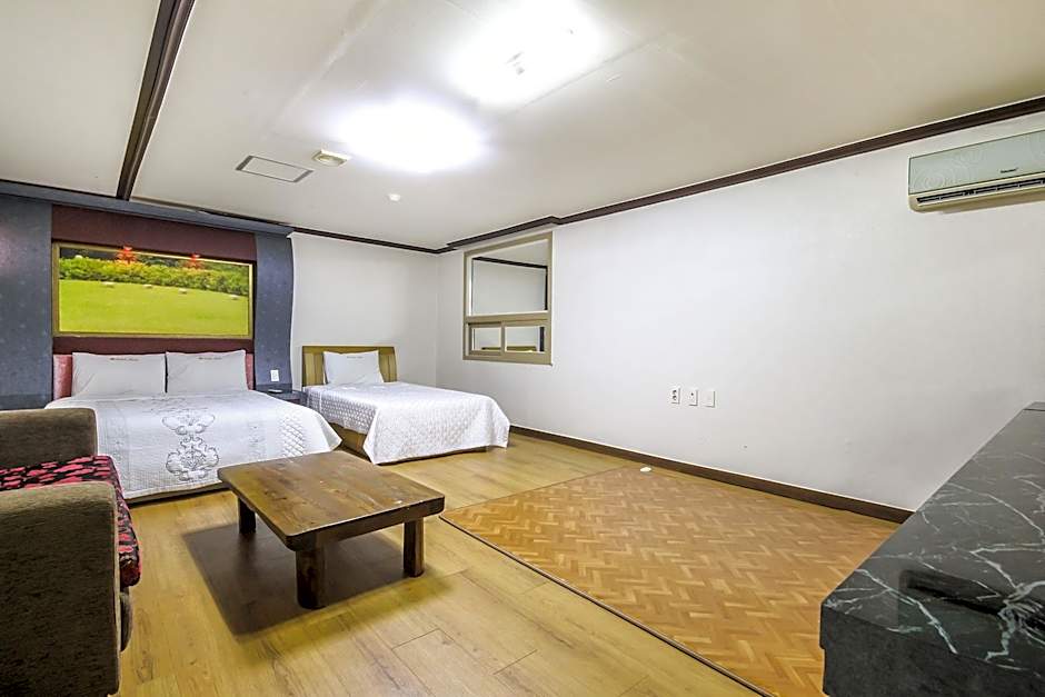 Goodstay Dubai Motel