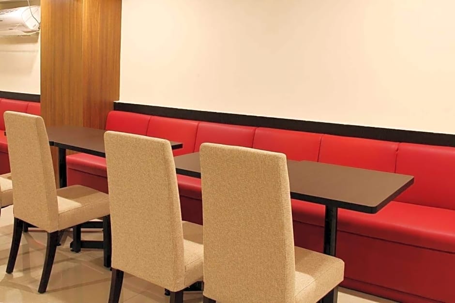 Luxpoint Hotel Surabaya