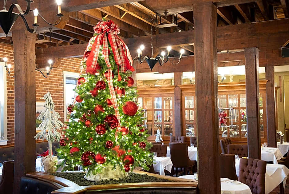 Pillar And Post Inn & Spa