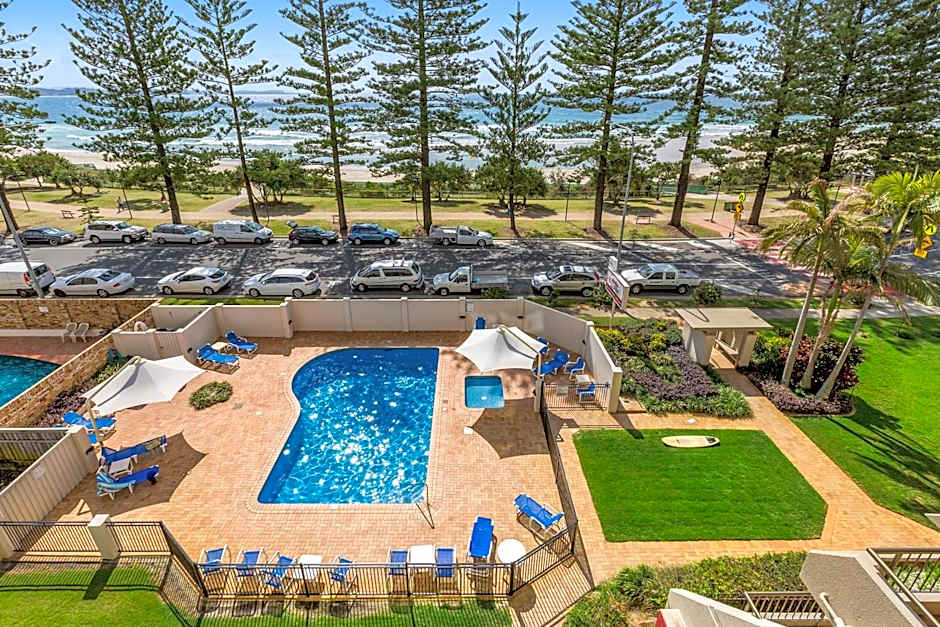 Columbia Beachfront Apartments on Rainbow Bay