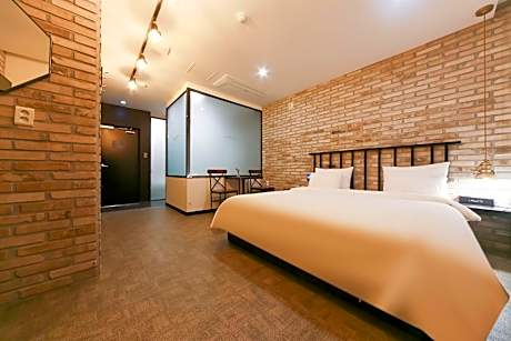 Double Room with Spa Bath