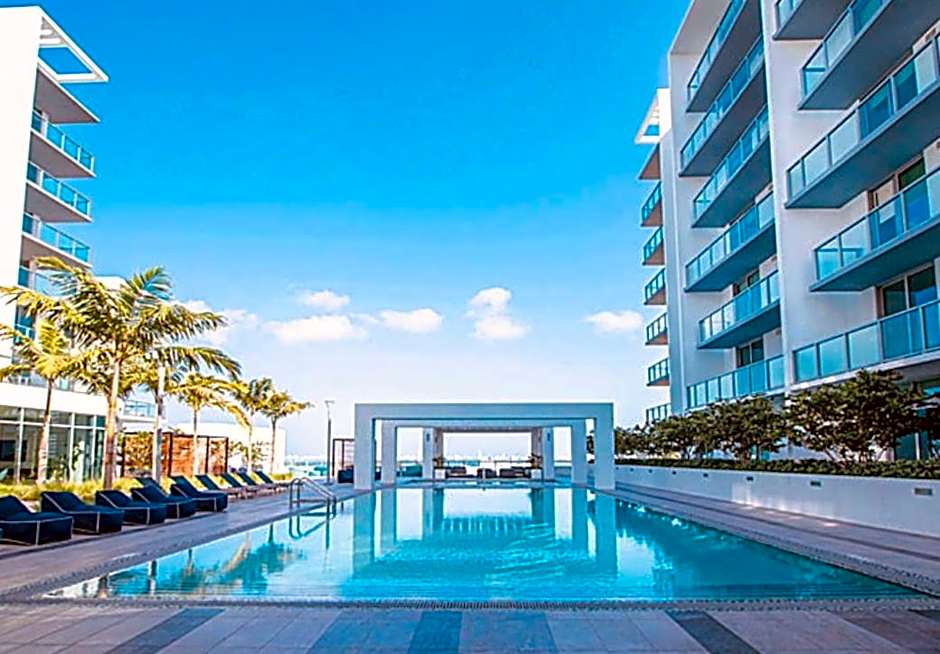 Sleek 2BD 2BA Condo In Miami Design District