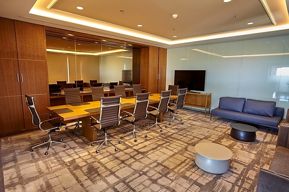 Quest Plus Conference Center Clark