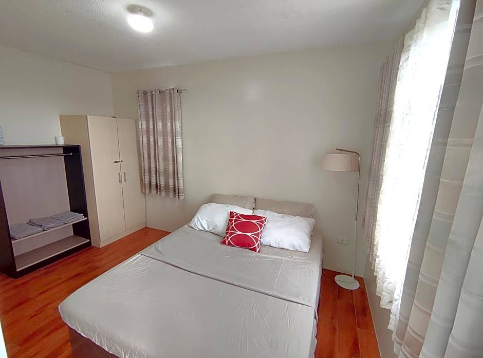 Davao Condo 2BR Pool Wifi Netflix