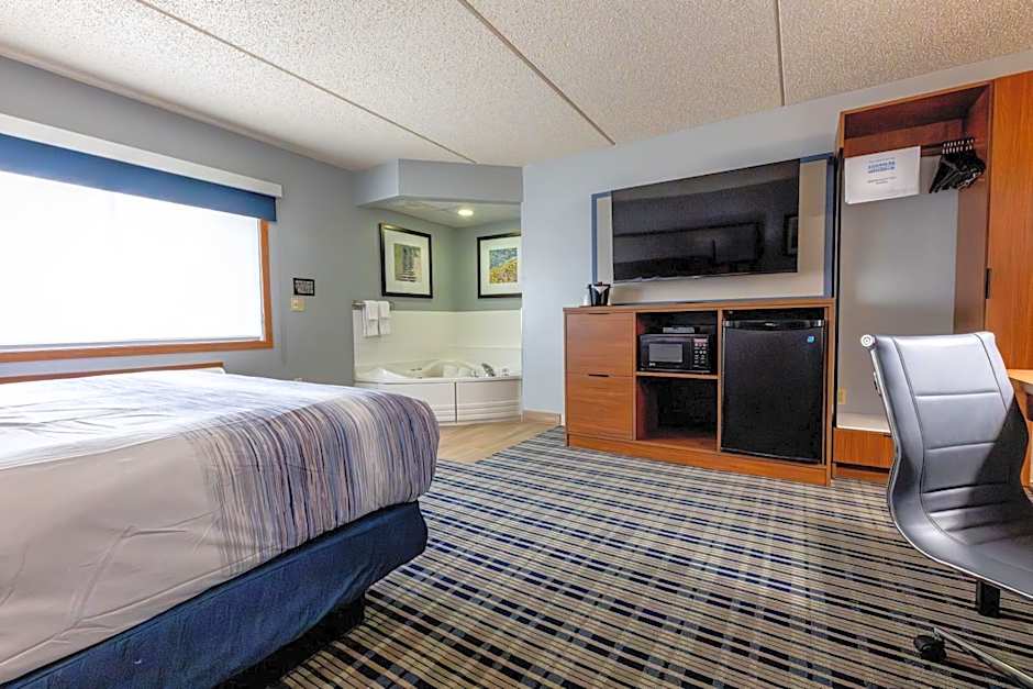 AmericInn by Wyndham Sturgeon Bay