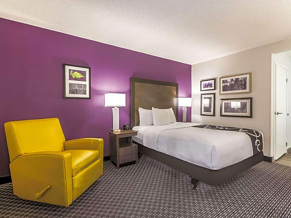 La Quinta Inn & Suites by Wyndham Atlanta Midtown - Buckhead