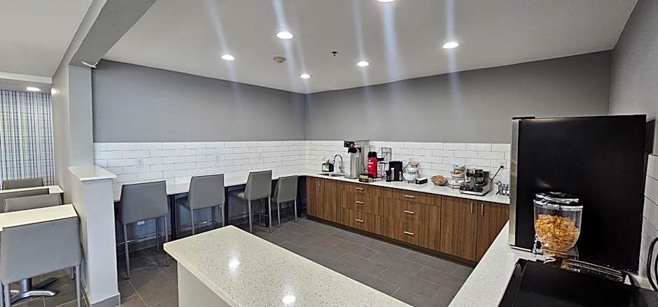 Microtel Inn & Suites By Wyndham Tulsa East