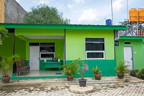 OYO 3115 Branti Raya Guest House Syariah