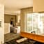 Hidalgo Suites