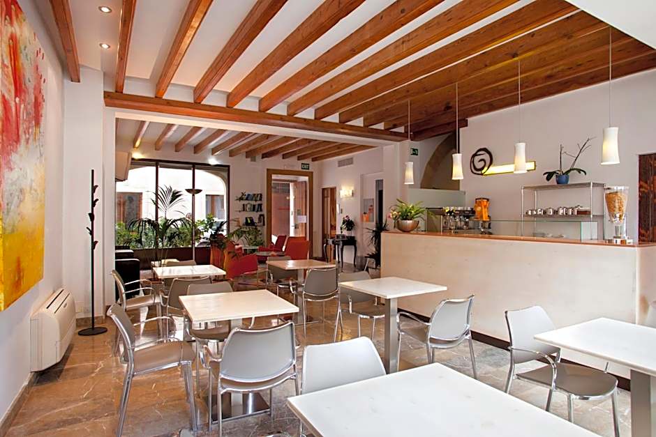 L'Hostal Pollenca - Turisme Interior