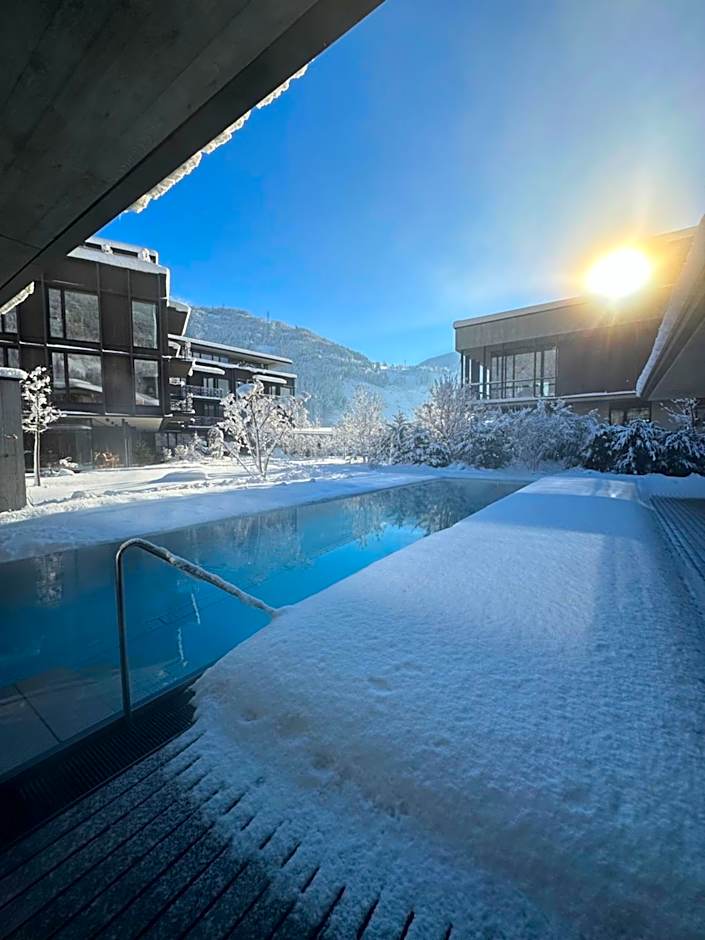 zelloon boutique hotel