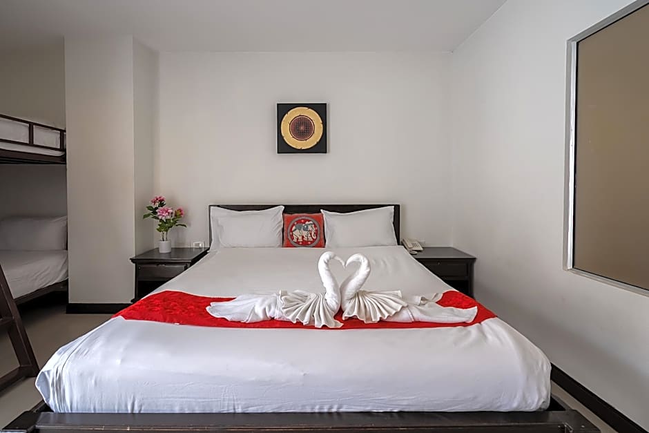 Santi White House Patong