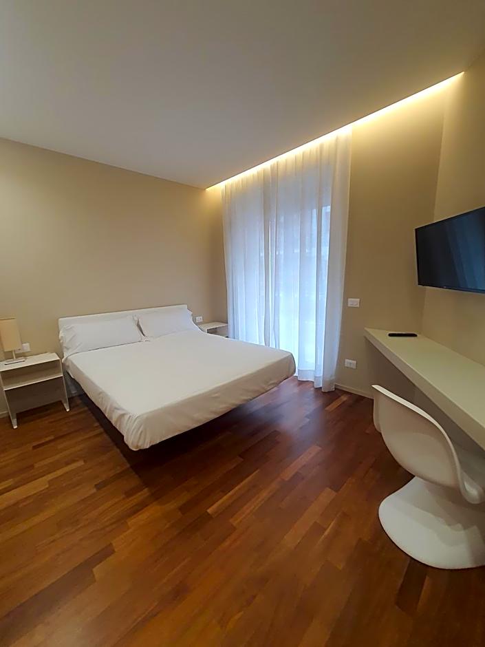 Home 15 Residence Hotel