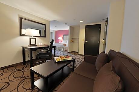 Double Room - Disability Access - Accessible Tub