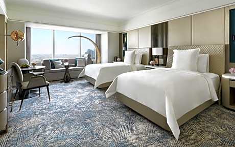 Deluxe Room Twin Beds