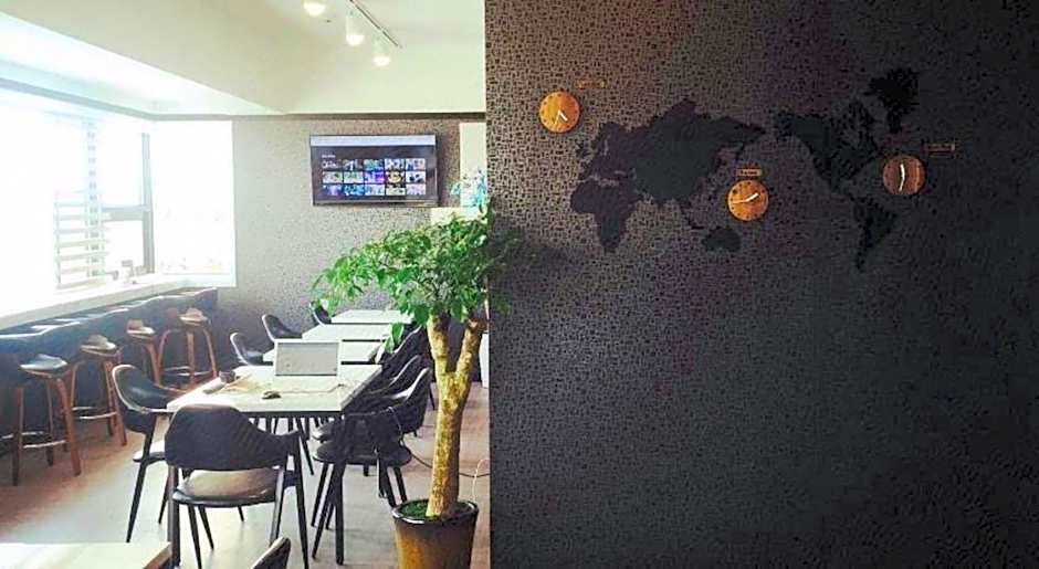 Mozzi Hostel