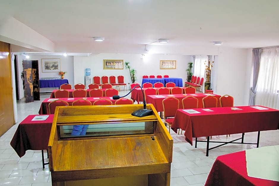 Hotel Windsor Suites