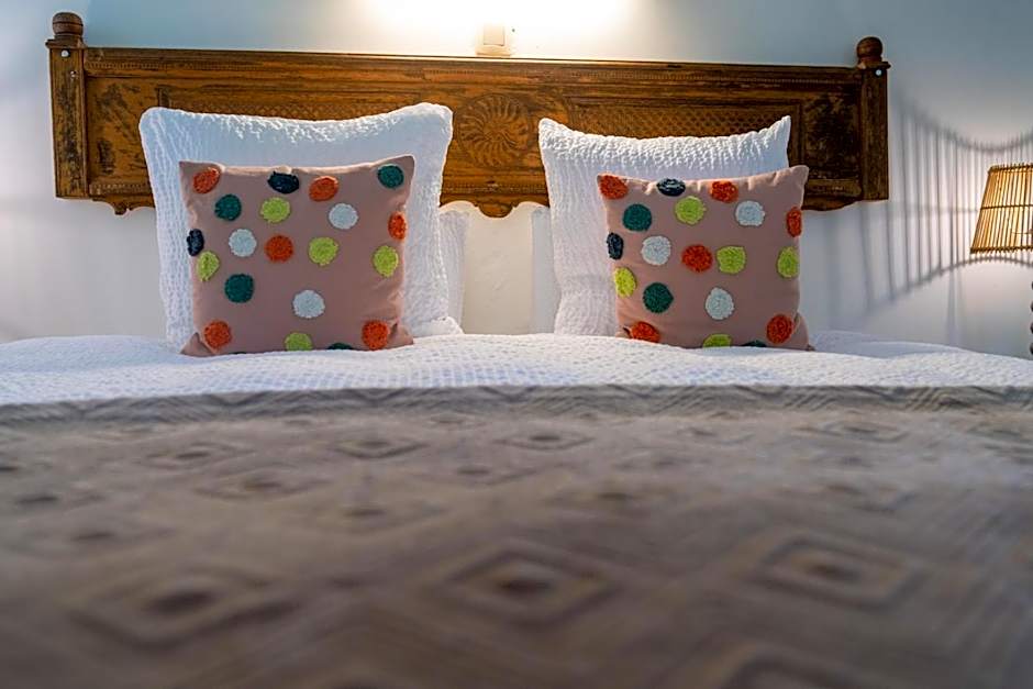 Hotel Au Nom De Dieu