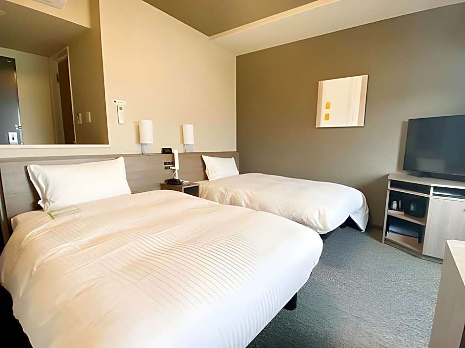 Hotel Route Inn Ohi Takahama