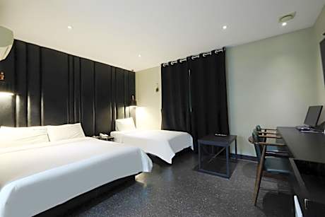 Business Twin Room