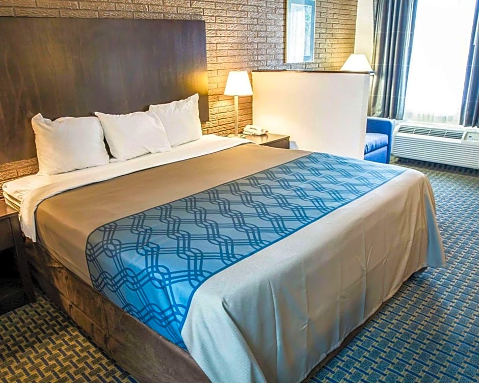 Rodeway Inn & Suites Wilmington North