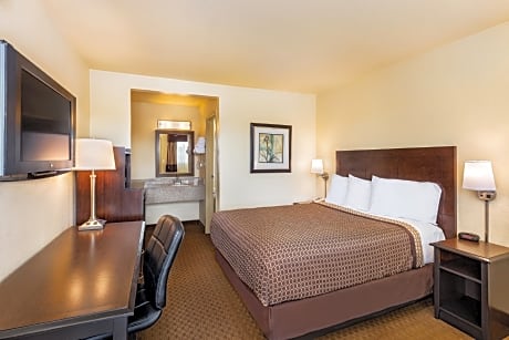 1 Queen Bed Standard Non-smoking