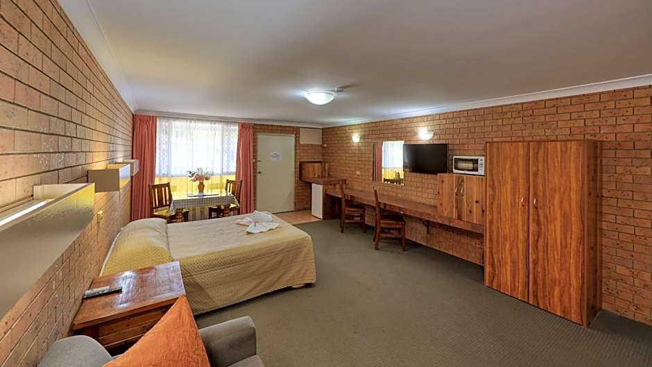 James Street Motor Inn