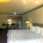 Econo Lodge Inn & Suites