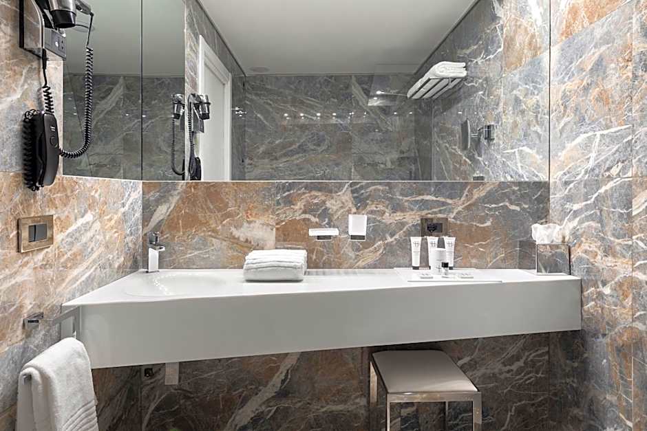 LHP Napoli Palace & SPA