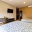 305 Dwntn Apt With AC and balconies fits 6 Rooftop