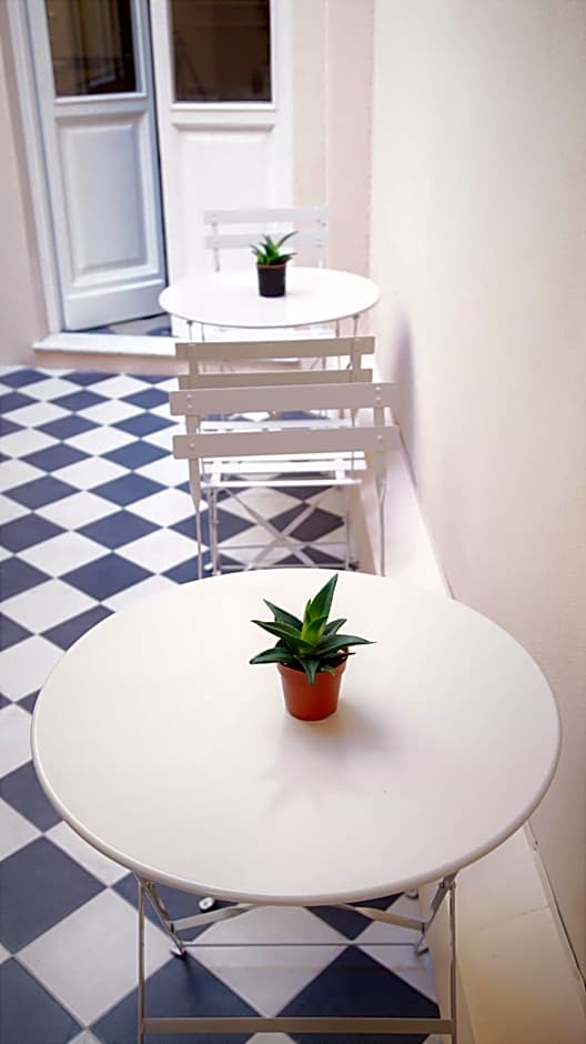 Pistoia INN - Downtown's Charming Rooms