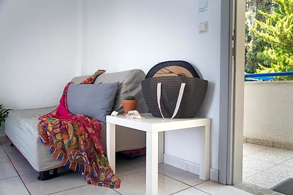 Roditsa Patritsia Apartments