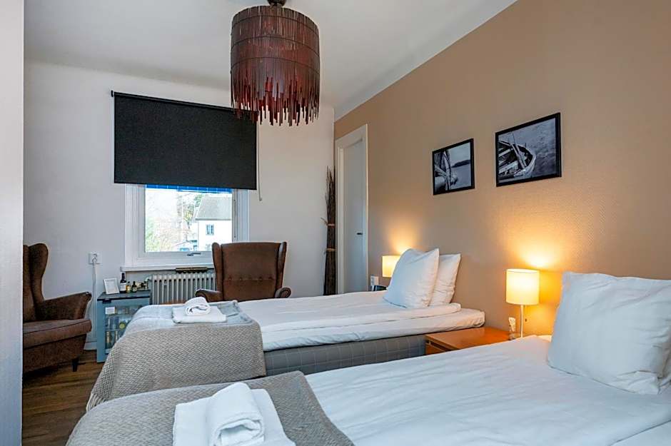 Port Hotel