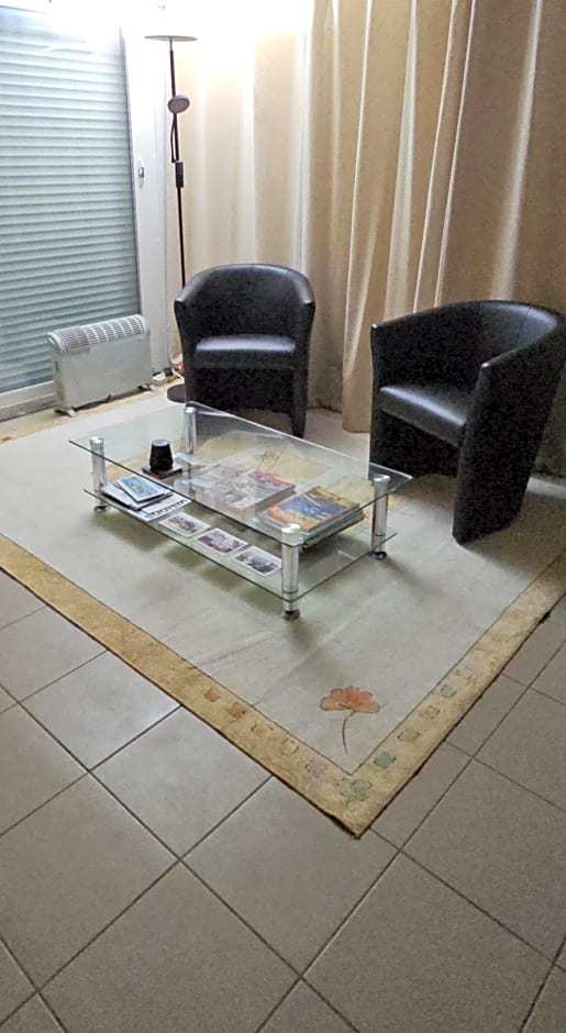 Studio Tranquillo avec piscine et salle de sport