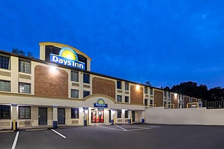 Days Inn by Wyndham Dumfries Quantico