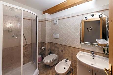 Comfort Quadruple Room