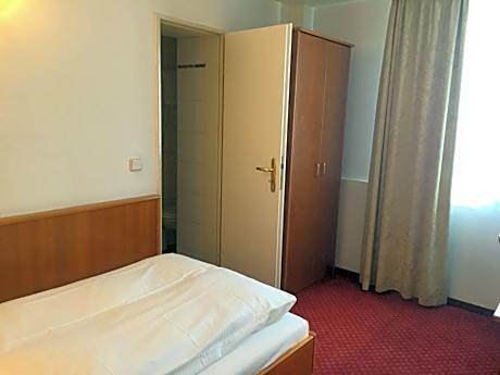Comfort Single Room - Nonsmoking