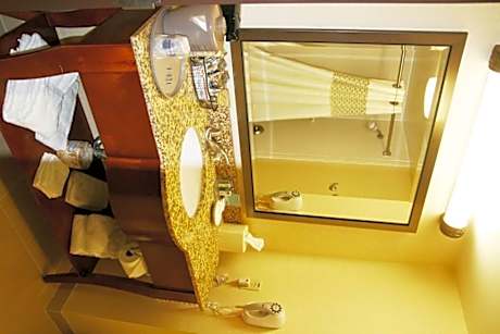 Room with Two Queen Beds - Non-Smoking