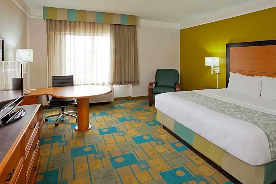 La Quinta Inn & Suites by Wyndham Salt Lake City Airport