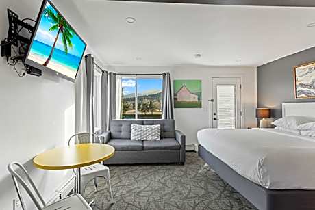 Discovery Lodge