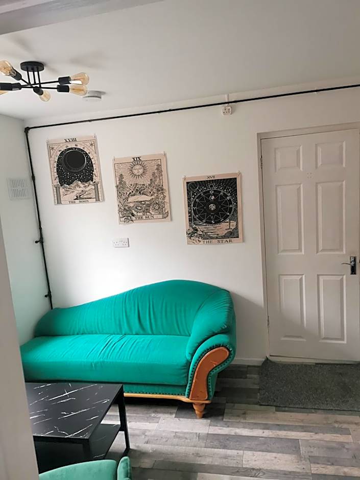 116 Maison Dieu Road Room E in Dover