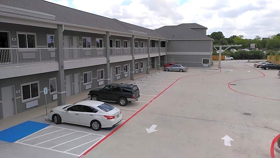 Haven Inn & Suites Downtown Houston.