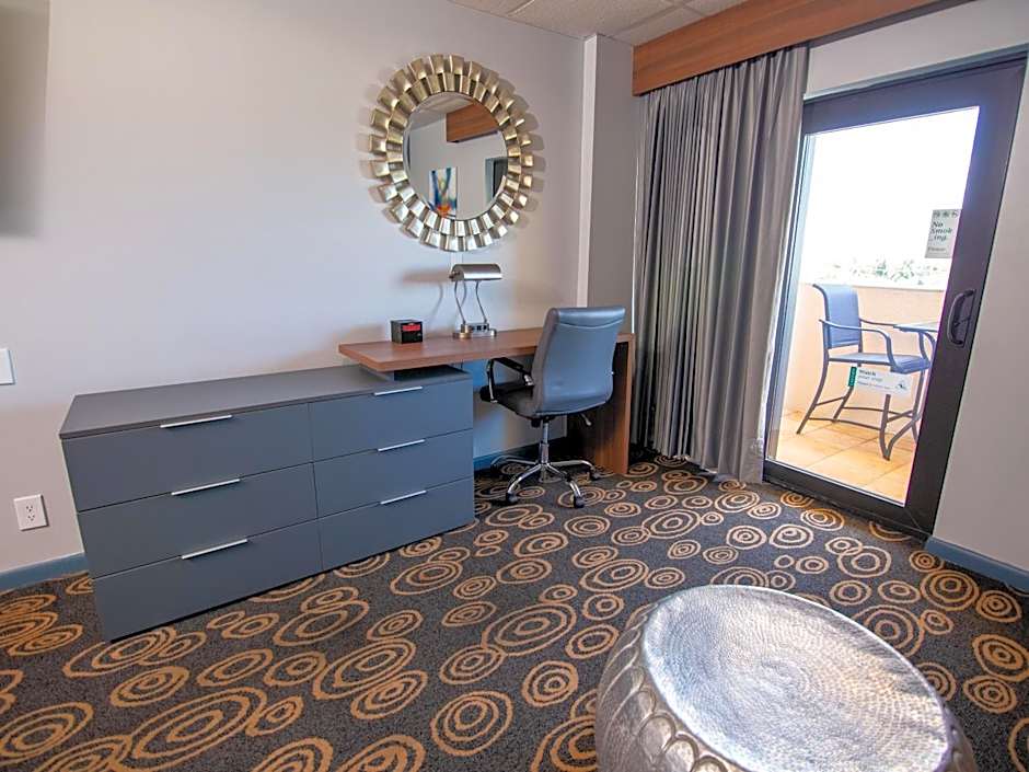 Regency Miami Airport by Sonesta