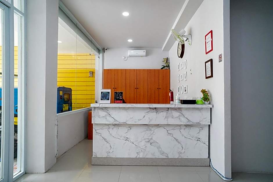 RedDoorz Syariah near Jalan Ahmad Yani Banjarmasin 3