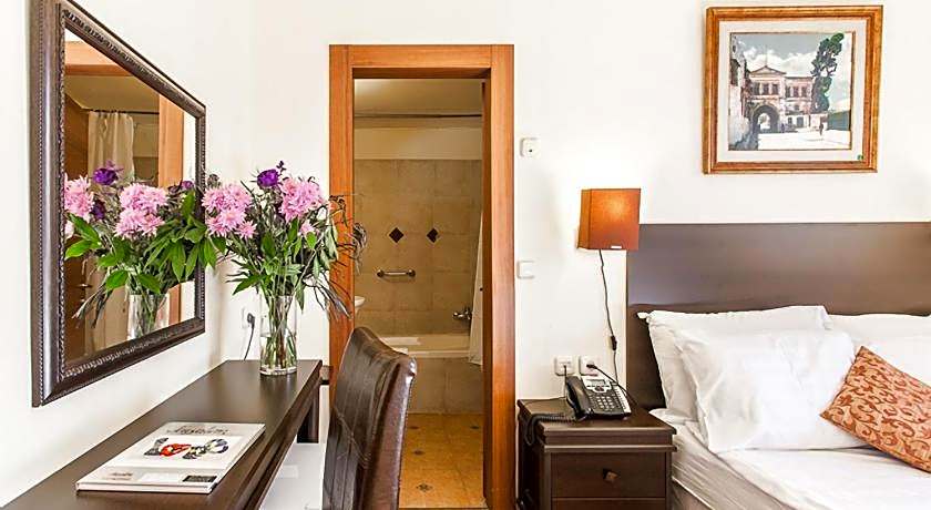 A Little House In Rechavia